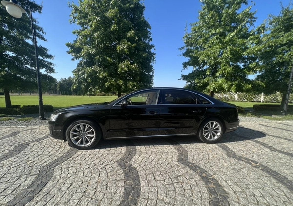 Audi A8 cena 153750 przebieg: 245000, rok produkcji 2017 z Poznań małe 172